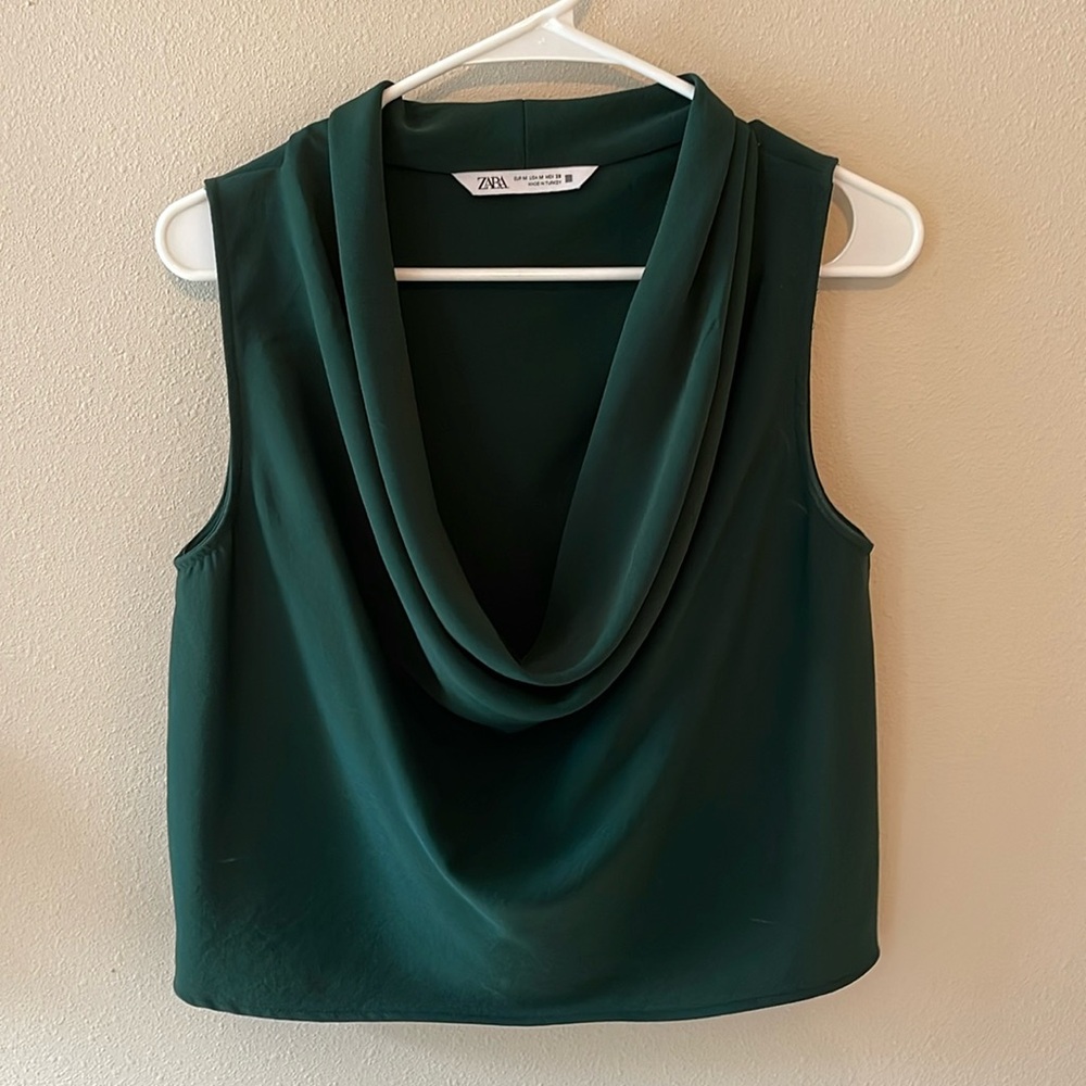 Zara M Scoop Neck Partially Cropped Top